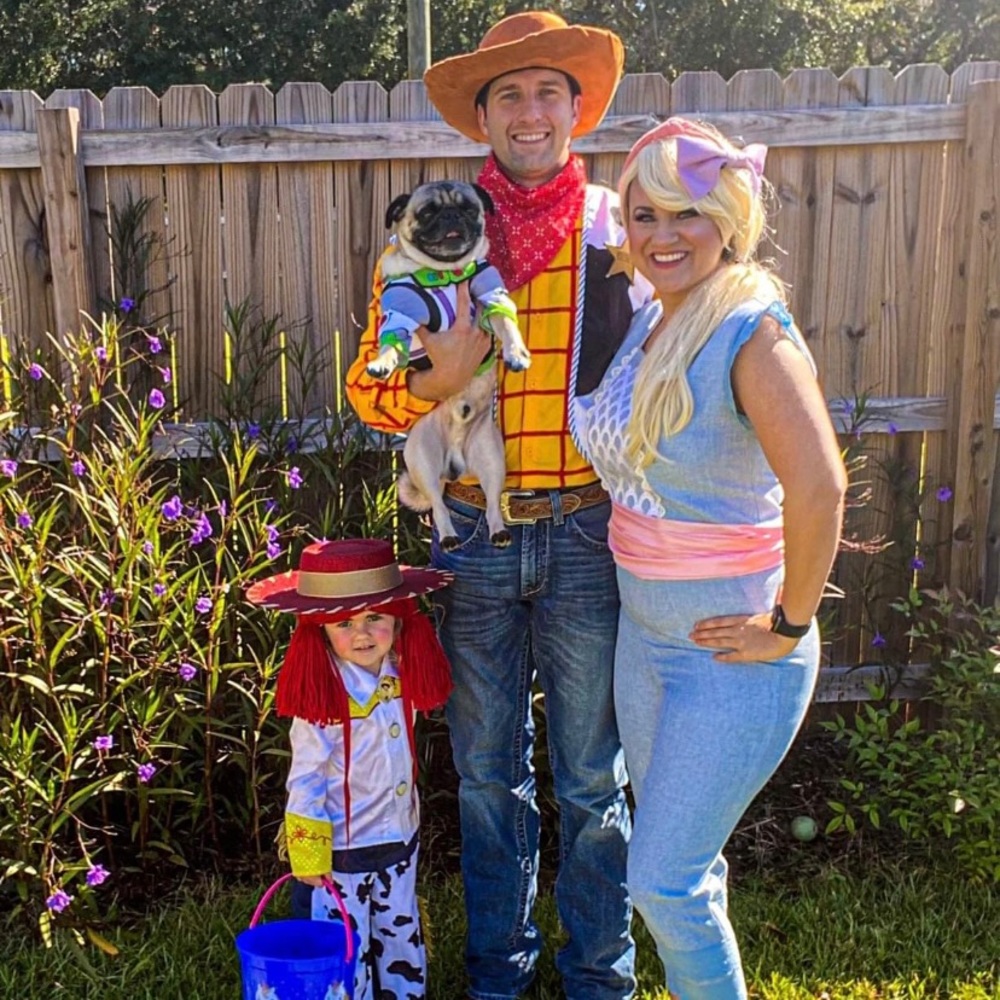Toy story family Halloween costume. Woody boo peep Jessie